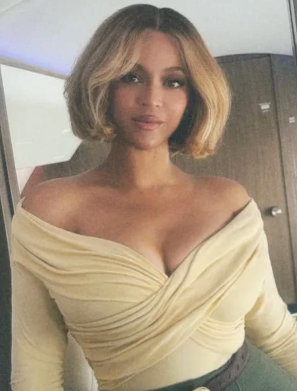 Beyonce inspired short blonde bob with clean blunt shape