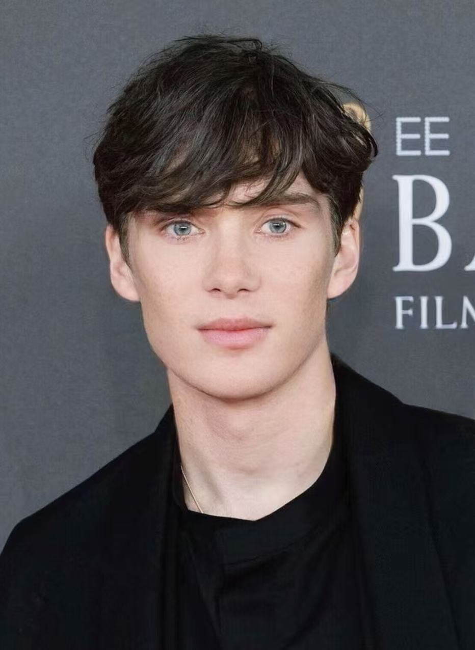 Cillian Murphy soft dark fringe hairstyle