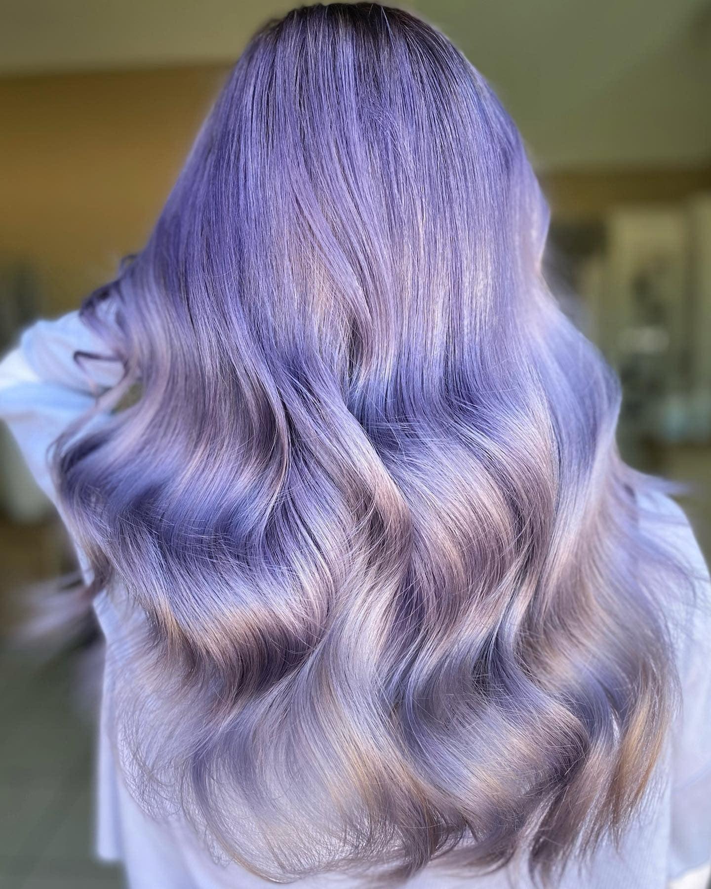 Olivia Rodrigo signature waves hair